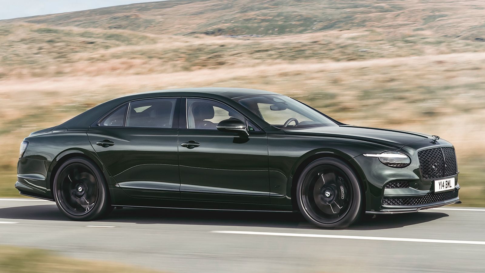 Ανανεωμένη Bentley Flying Spur: Τι άλλαξε μετά από 64 χρόνια!